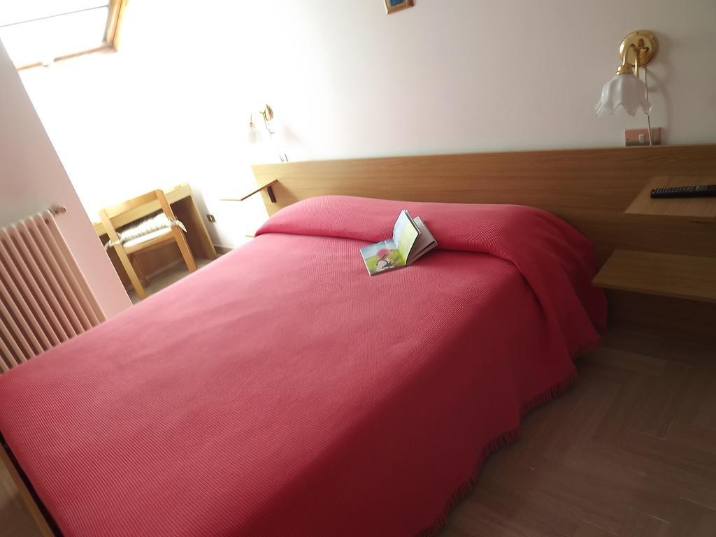 Affittacamere Via Carducci Gubbio Extérieur photo