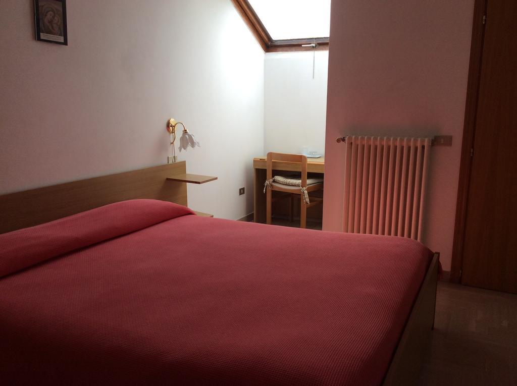 Affittacamere Via Carducci Gubbio Extérieur photo
