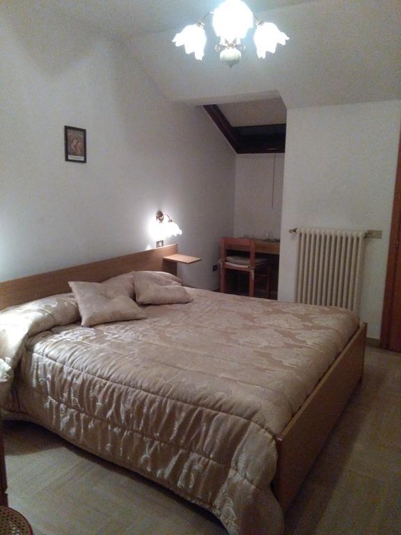 Affittacamere Via Carducci Gubbio Extérieur photo